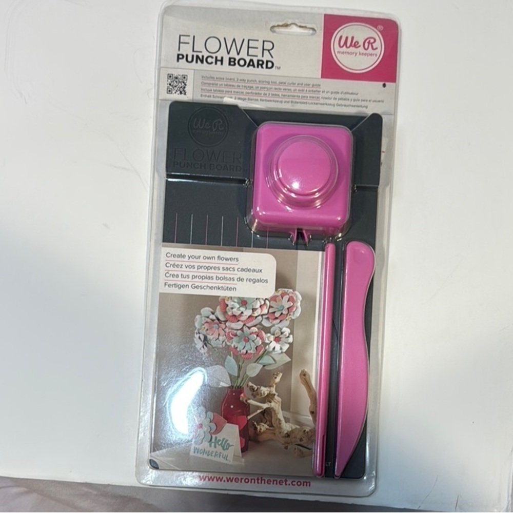 We R Memory Keepers Flower Punch Board - Pink - Picture 5 of 5